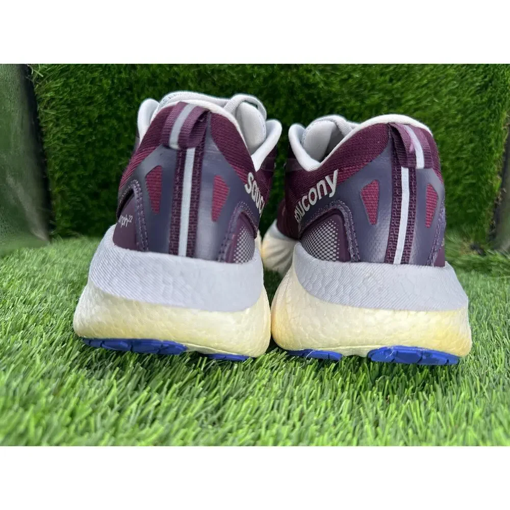 Saucony Triumph 22 S10964-241 Athletic Sneaker Women's 10.5 Purple Mesh Running